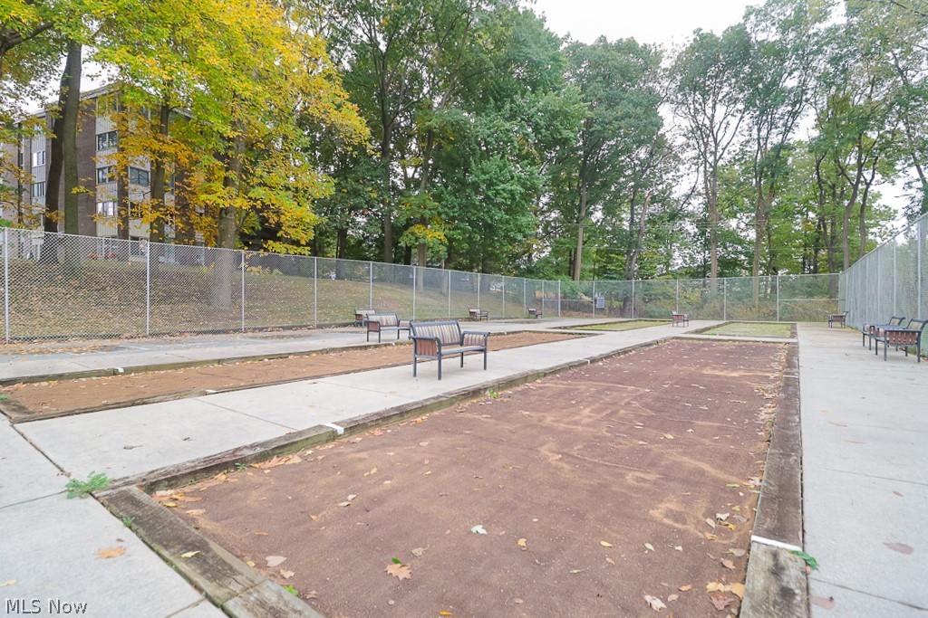 Silver Lake Towers - Residential