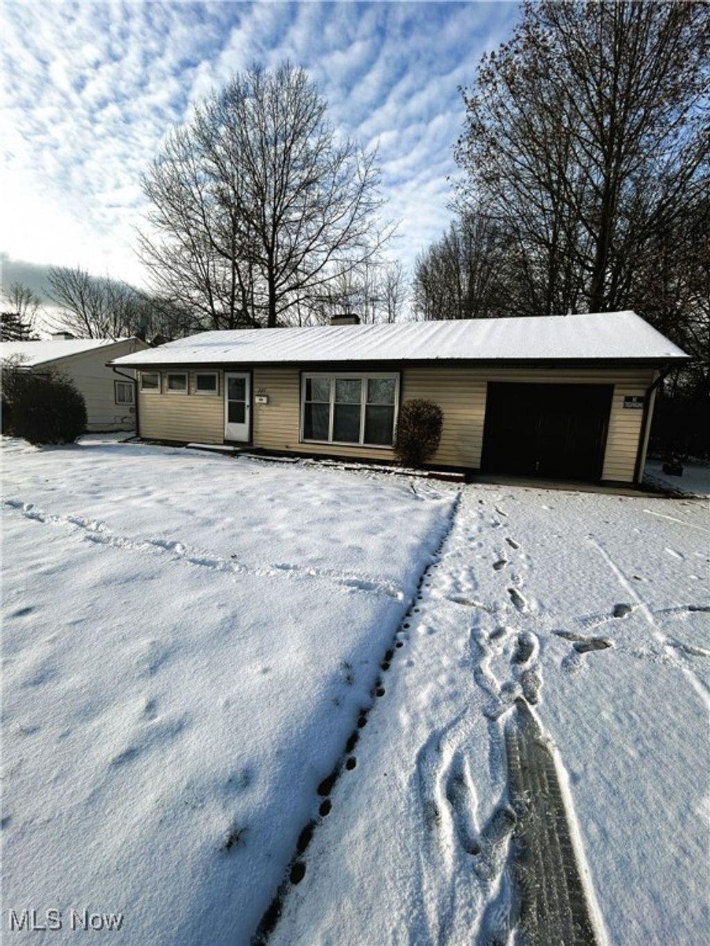 Photo of 2217 Belvoir Boulevard, Cleveland, OH 44121 (MLS # 5176001)