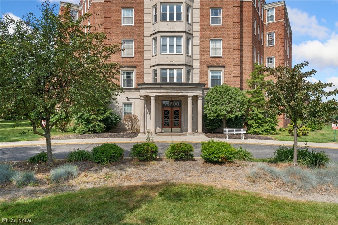 South Park Manor Condos - Residential