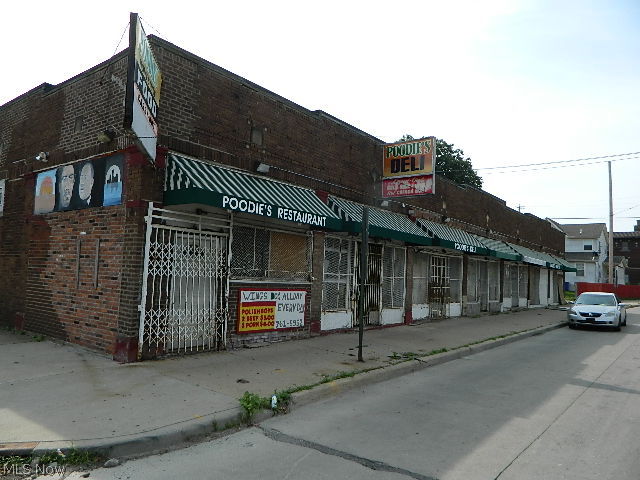 Adams Realty - Commercial Sale