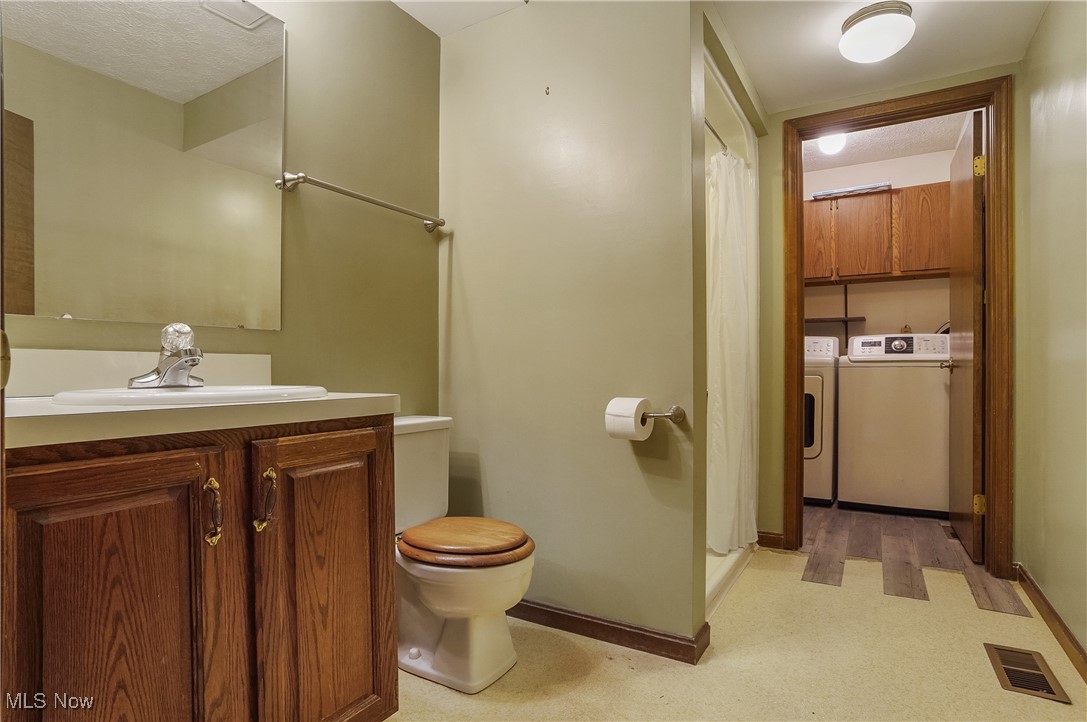 7193 Windsor Lane, Mentor, Ohio image 28