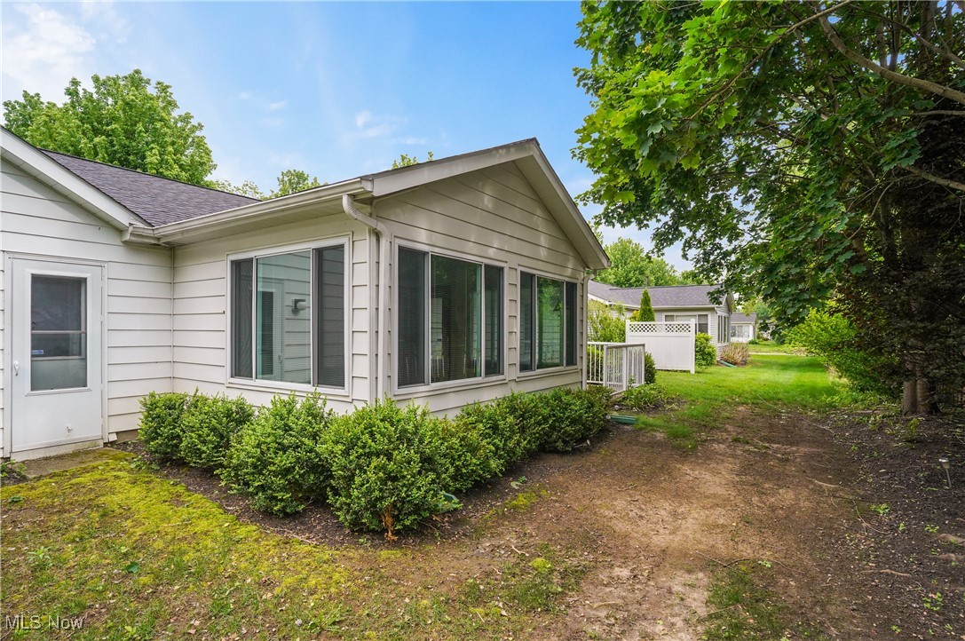 7193 Windsor Lane, Mentor, Ohio image 35