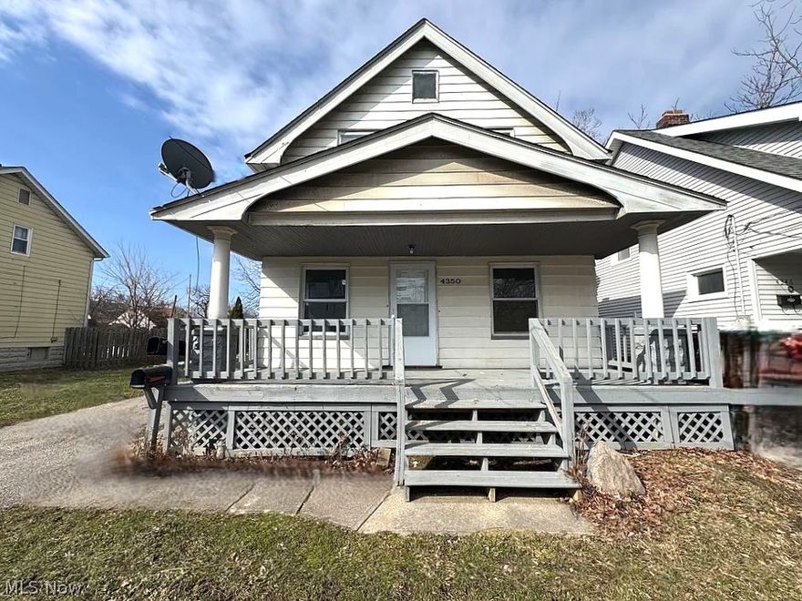 Don't miss this two-story aluminum sided duplex with TWO parcels - double wide lot for additional parking income to be had. 
Minutes to Cleveland's downtown and great walkable residential quiet private street for family living. 

Great income producing asset with 2) bedroom, 1) bath down $850 (Current Vacant) and 2) bedroom, 1) bath up ($850.00 Annual Lease. Both Units have basement access, washer / dryer hook ups & storage. 

Plenty of off parking street with double lot to offer private parking to neighbors. 

Rents: 1,700 Gross 
Gas / Electric: Tenants pay  
Water/ Sewer: $100 Avg. Owner Pay 
Insurance: 1,050 Annual
Taxes: 2,590 Annual
