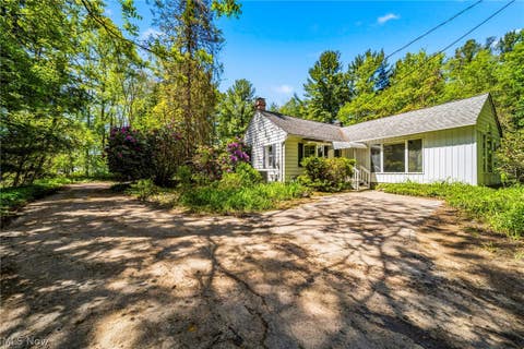 Photo for 38650 Chardon Road