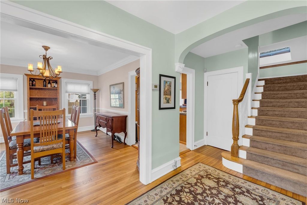 Photo of 2874 Coleridge Road, Cleveland Heights, OH 44118 (MLS # 5199718)