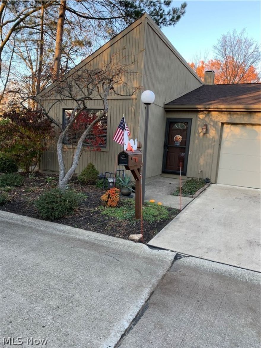 Stunning Ranch Condominium in The Villages completely updated (2019-2021). Great Room/Dining Room features a gas fireplace with  high ceiling and sliding door leading to one of your private patios. Recently remodeled Eat-In kitchen includes new appliances, new cabinets, and new floor with a sliding door to the second patio. The master bedroom walk in-closet and entry to the full bath add great convenience! You will appreciate your awesome two car attached garage on the cold winter days! This very desirable end unit is move in ready and also offers plenty of privacy with beautiful wooded views and....it won't last long!!