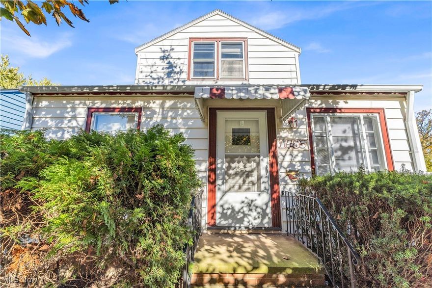 1487 E 193rd St, Euclid - Spacious 3-bed 1-bath single-family home! //

$ 1,500 rent / $ 1,500 deposit //
$55 application fee per adult //
No Pets //
NO SMOKING //
1 time $199 non-refundable set up fee paid at lease signing //

$35/month required resident benefit package; can include personal property/liability insurance for an additional $10/month for $45/month total. //

After application Pre-Approval 1 applicant per household application is required to fill out a PetScreening application, before being about to proceed with placing a Reservation Fee for one of our properties. You will receive a pre-approval for your application and in order to proceed, the PetScreening is required. Even if you have NO pets - this application must be filled out. One time, non-refundable pet fee of $250-600 per animal applies to all pets & must be paid before or when you pay your first month rent. (No fee for qualified assistance animals). //

Our application is processed through secure site: Findigs, and they require ID and income verification. Without this, your application will not be processed. They offer 24/7 chat support on their application directly if you have any questions. //

BEDROOMS:3 //
BATHROOMS: 1 //
APPLIANCES PROVIDED: Fridge, stove, dishwasher //
UTILITIES / RESIDENT RESPONSIBILITY: Residents are responsible for all utilities including: water/sewer/trash, gas & electric and are responsible to maintain lawn care maintenance & snow removal. //

Serious inquiries only.