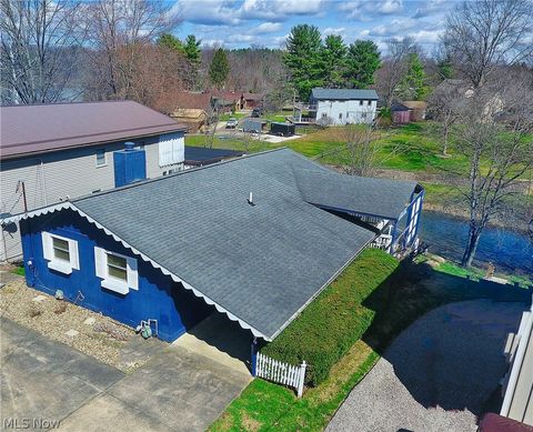 Homes For Sale - 1186 Lincoln Street<br/> Sherrodsville, OH 44675