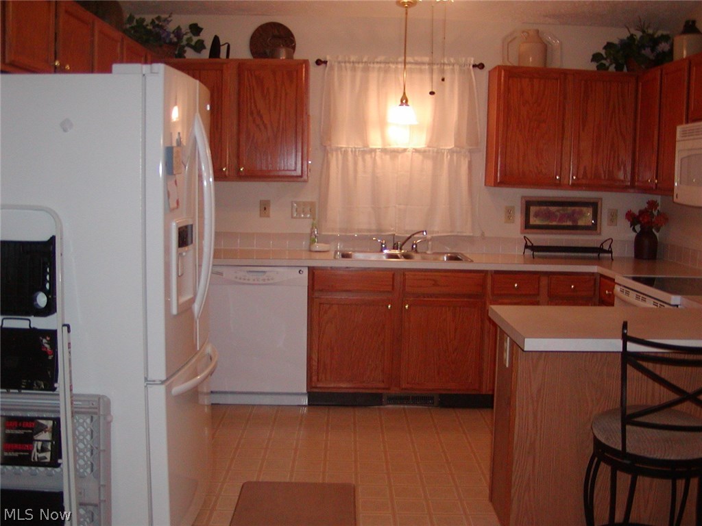 River Ridge Condominium - Residential