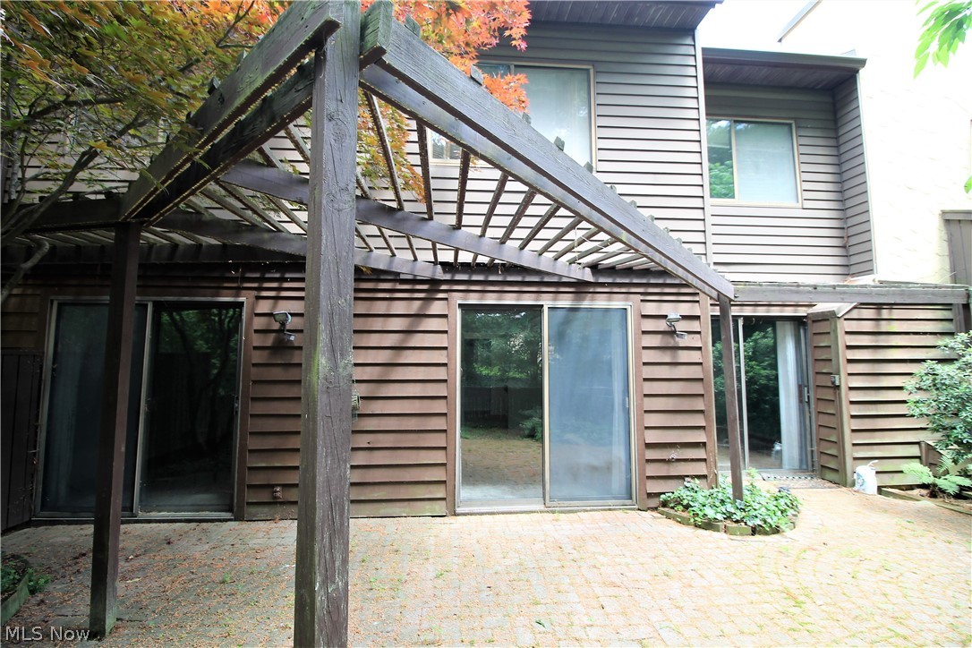 Hampton Woods - Residential