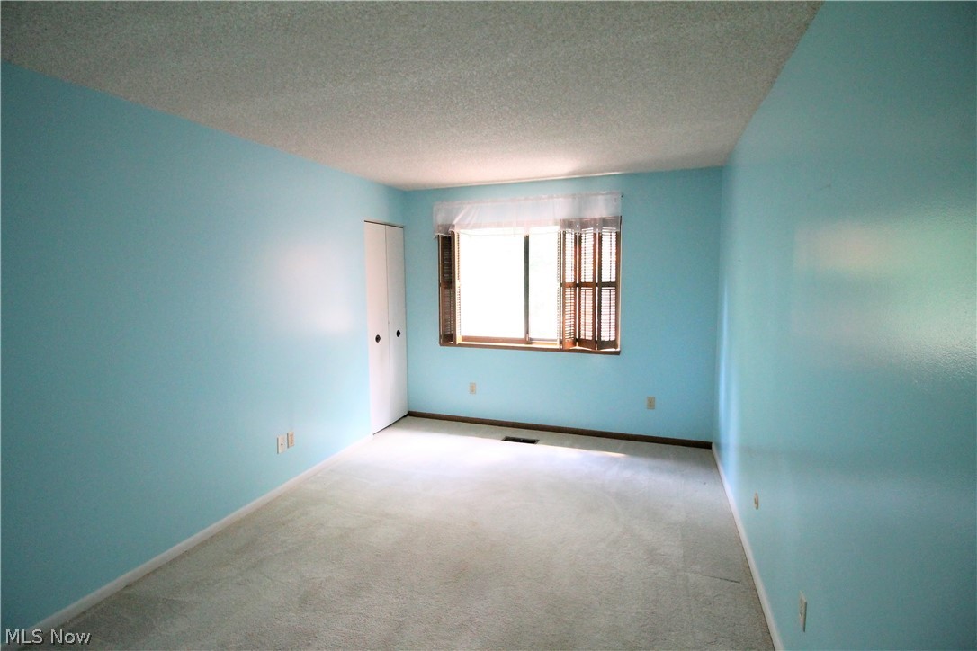 Hampton Woods - Residential