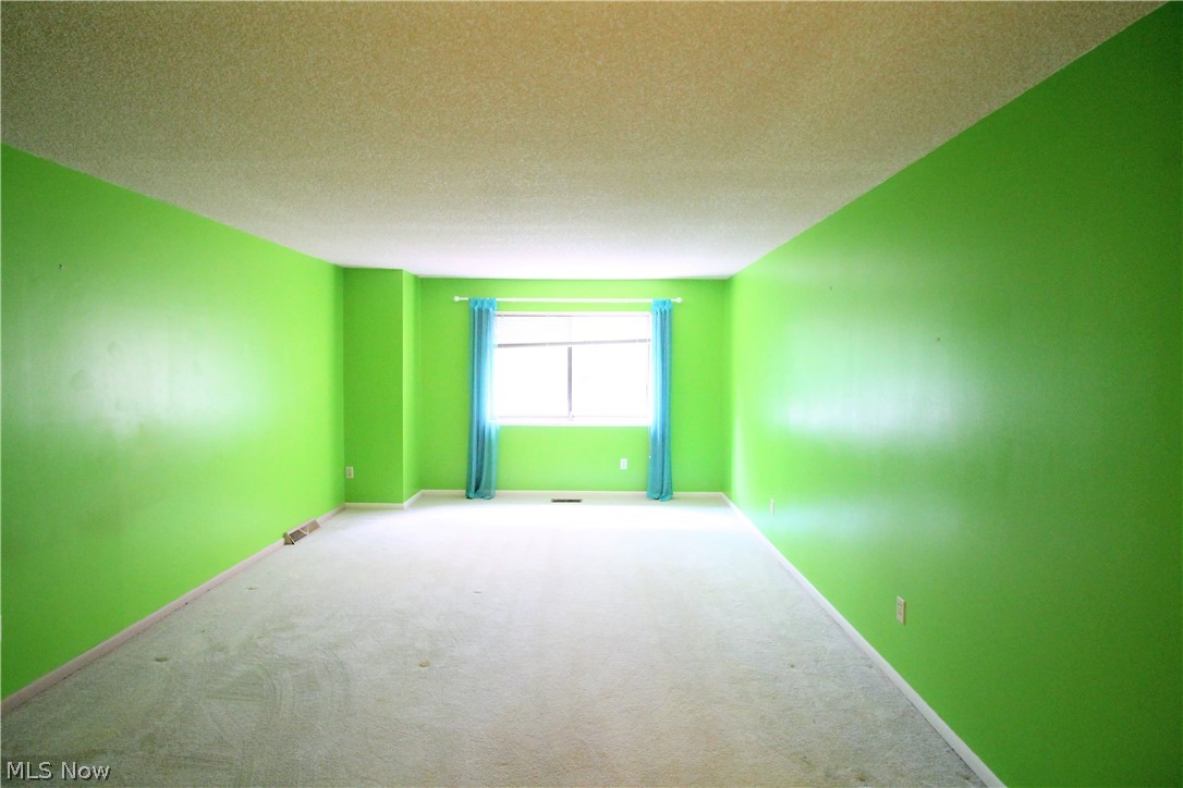 Hampton Woods - Residential