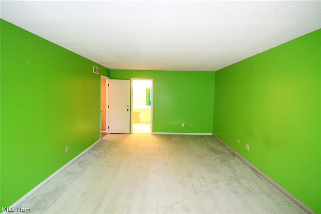 Hampton Woods - Residential
