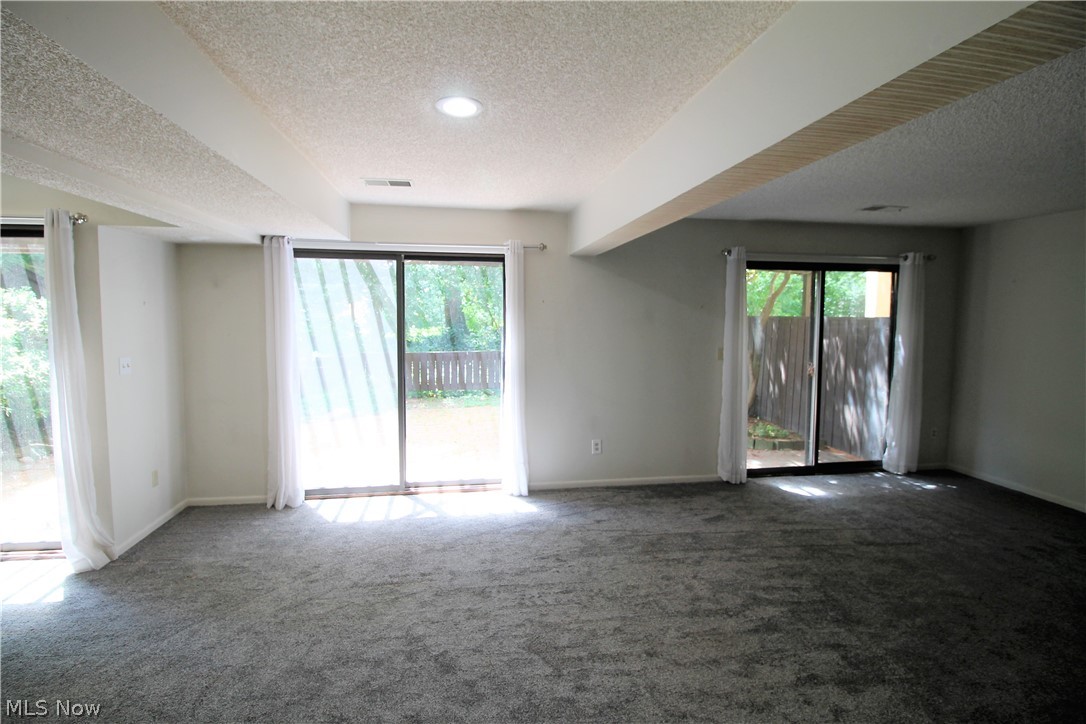 Hampton Woods - Residential