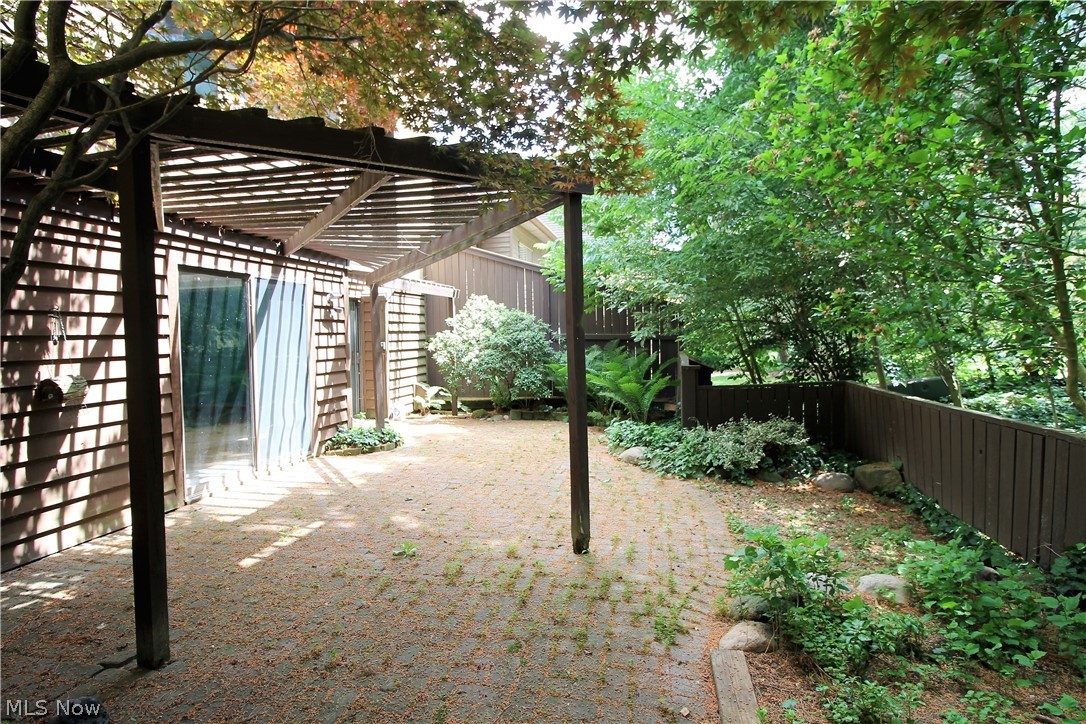 Hampton Woods - Residential