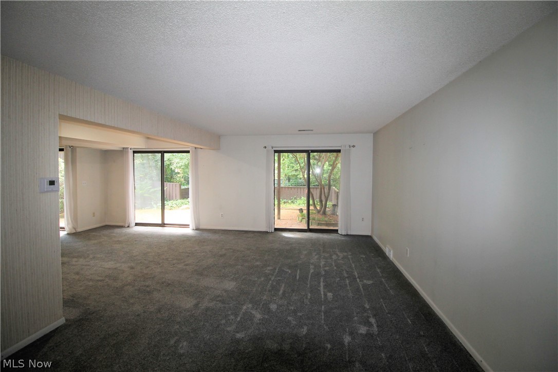 Hampton Woods - Residential