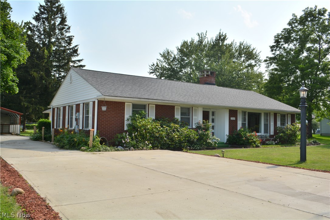 F A Rowe - Residential