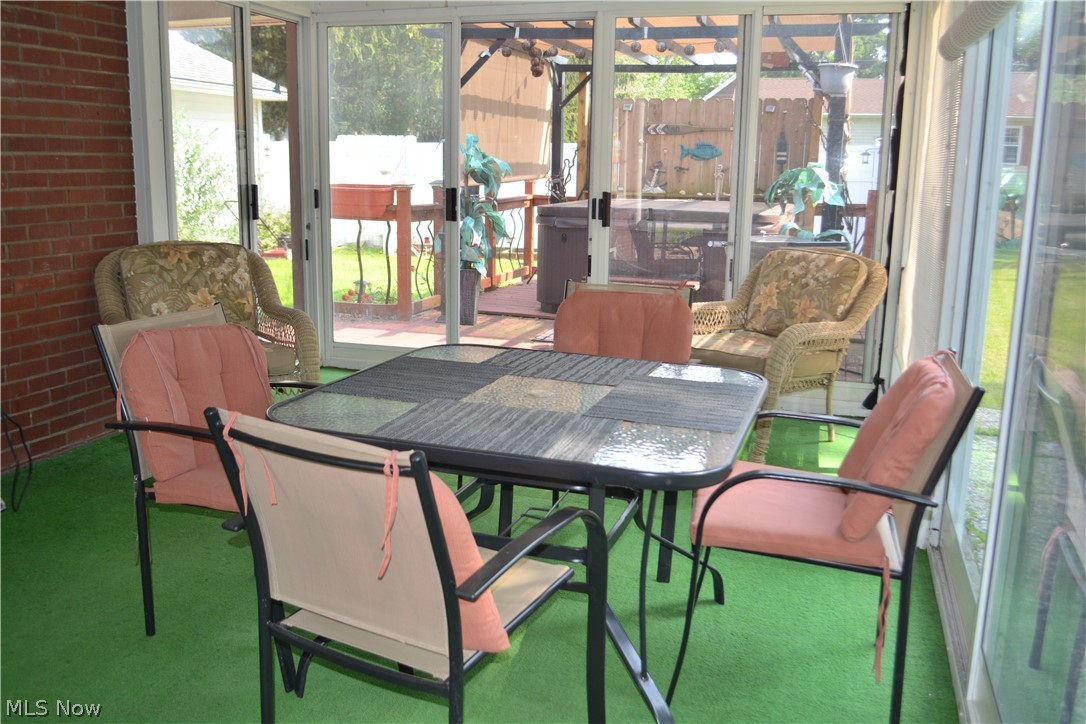 F A Rowe - Residential