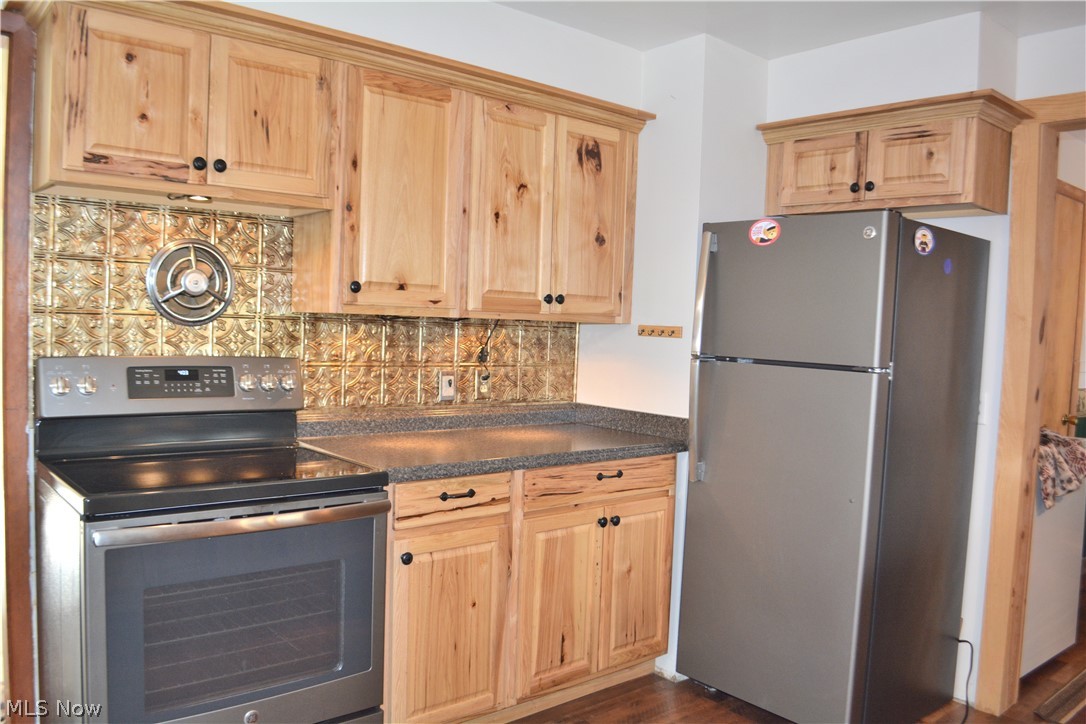 F A Rowe - Residential