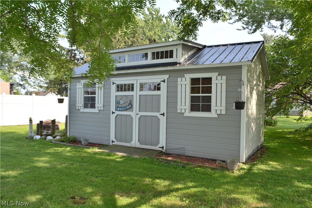 F A Rowe - Residential