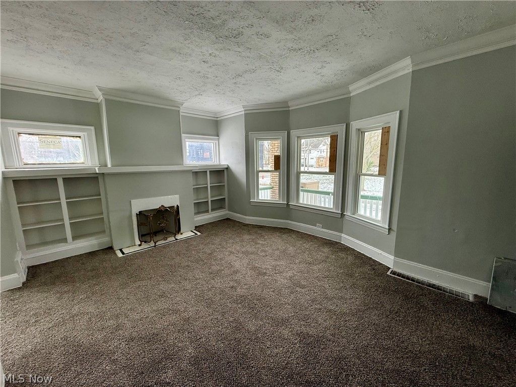 Photo of 9215 Yale Avenue, Cleveland, OH 44108 (MLS # 5221355)