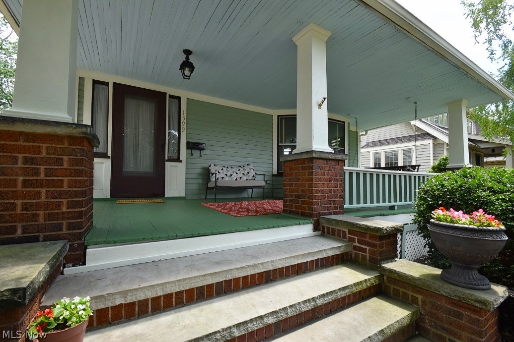 Advance Real Estate - Residential