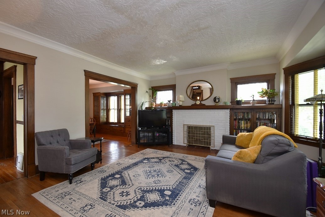 Advance Real Estate - Residential