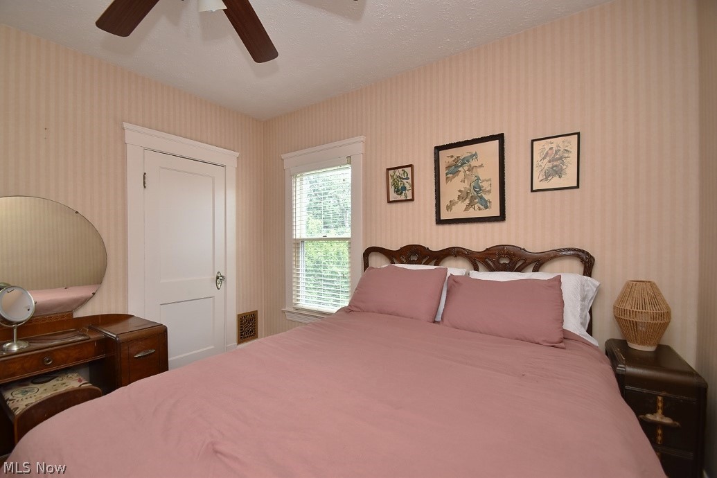 Advance Real Estate - Residential