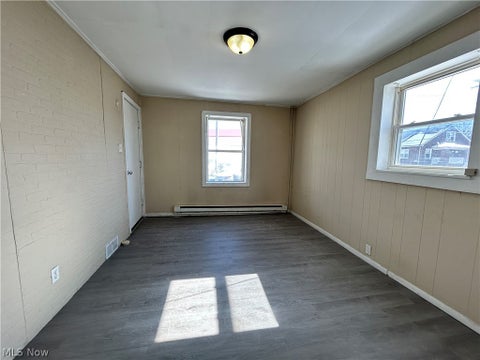 Tiny photo for 106 S 12th Street #1, Weirton, WV 26062 (MLS # 5255264)