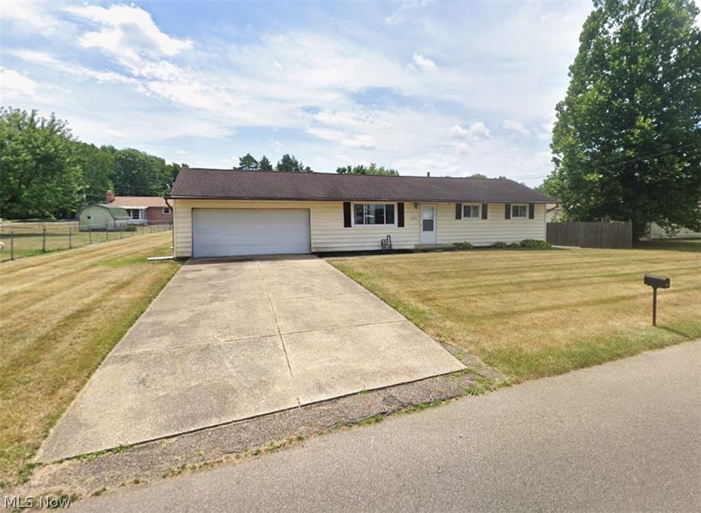 Photo of 3316 34th Street NE, Canton, OH 44705 (MLS # 5216620)