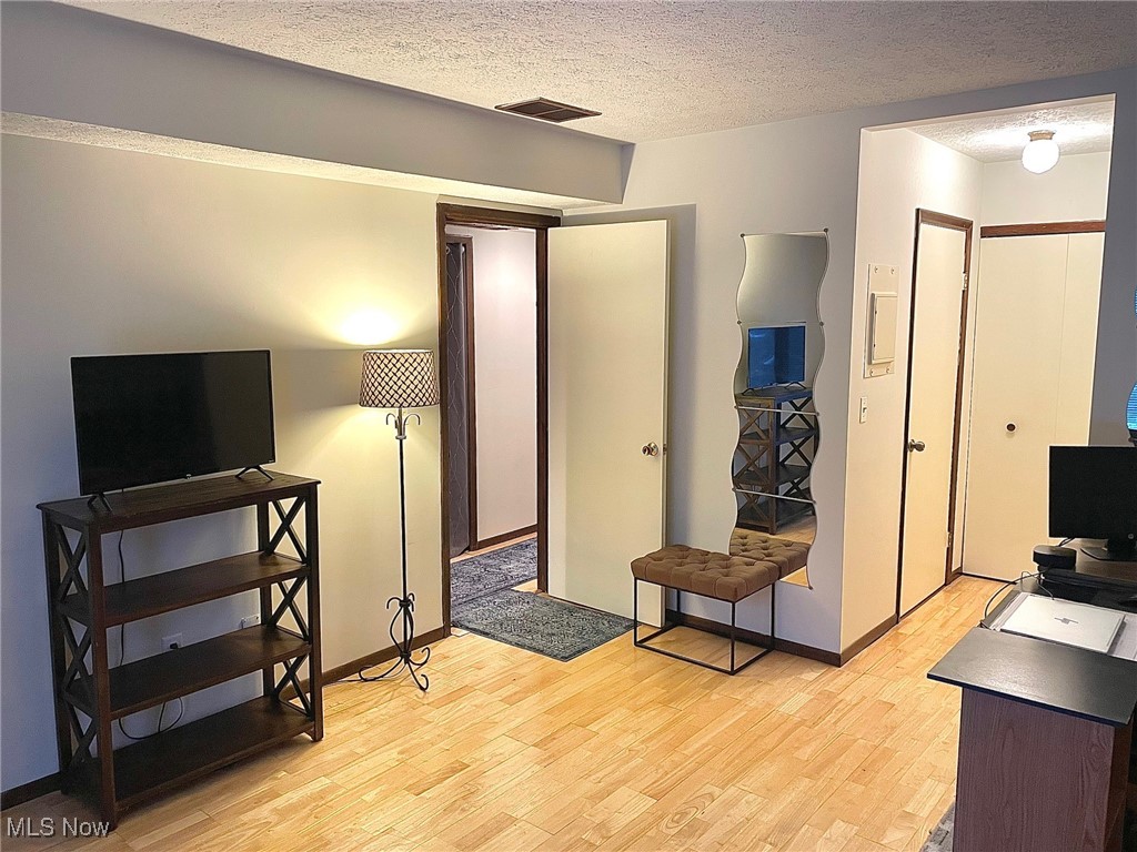 Eden Garden Condo - Residential