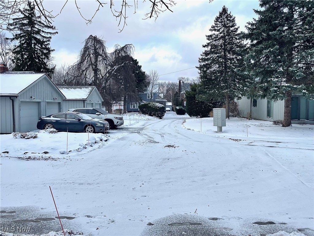 Eden Garden Condo - Residential