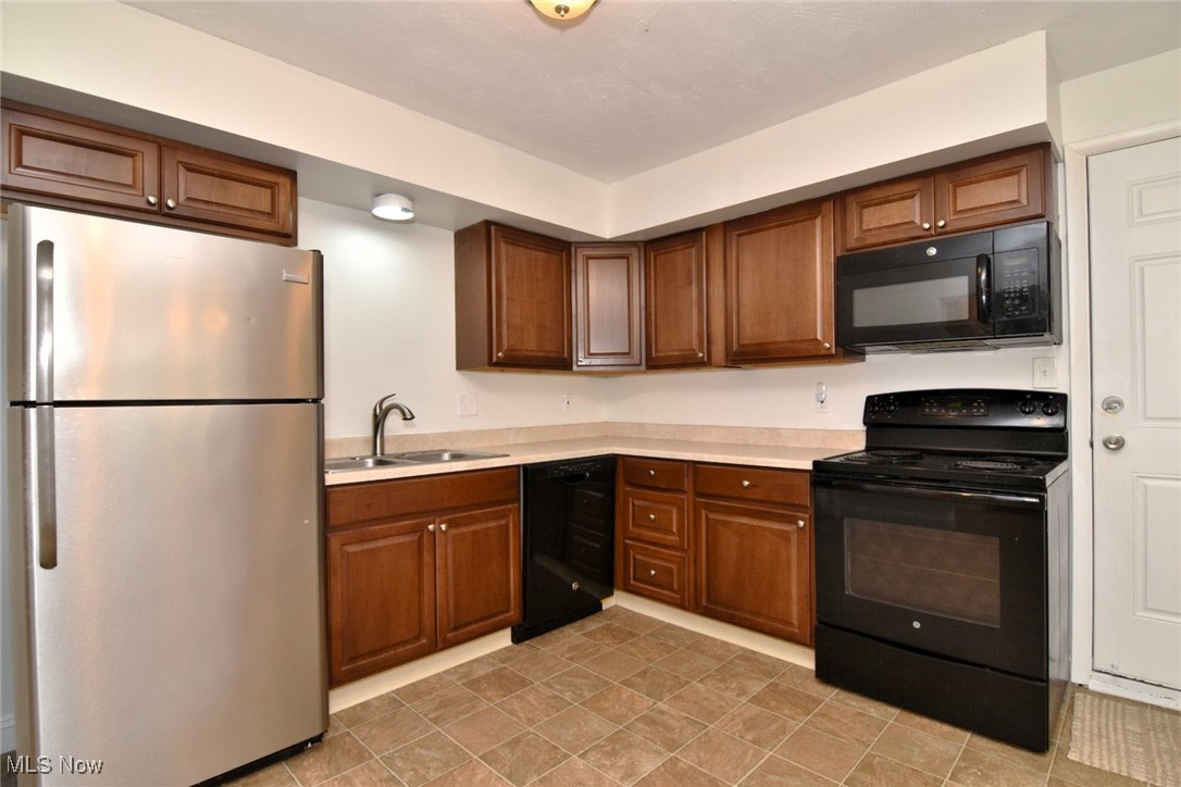 Liberty Hills 02 Condo - Residential