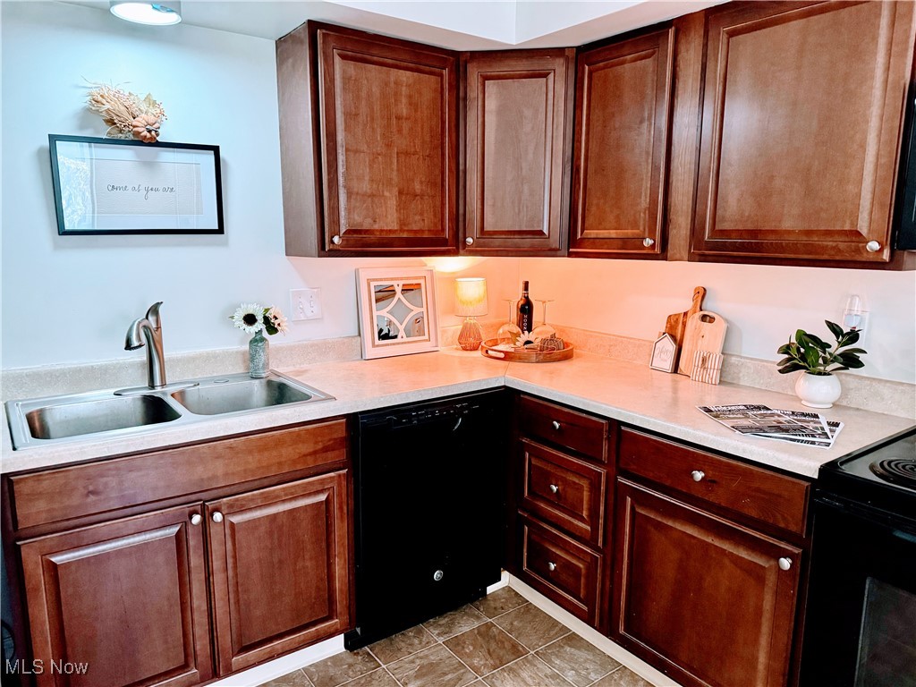 Liberty Hills 02 Condo - Residential