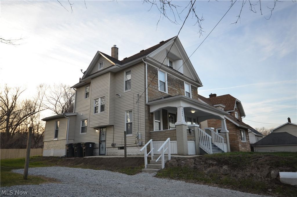 Photo of 1064 Lane Street, Akron, OH 44307 (MLS # 5196232)