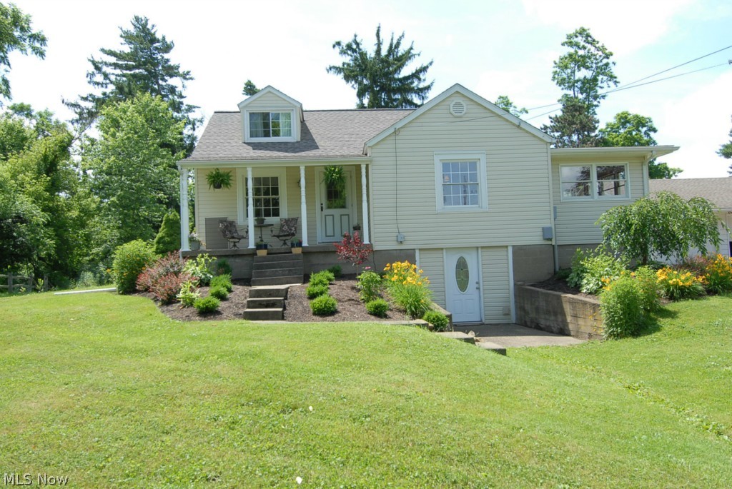 Completely renovated beautiful-over and beyond- these sellers have gone to beautify this one! Must see! 3 bedrooms, 3 full baths, quality work and material.