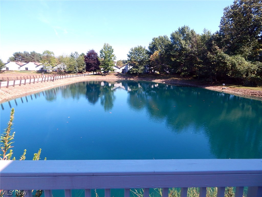 Pinewood Condo - Residential