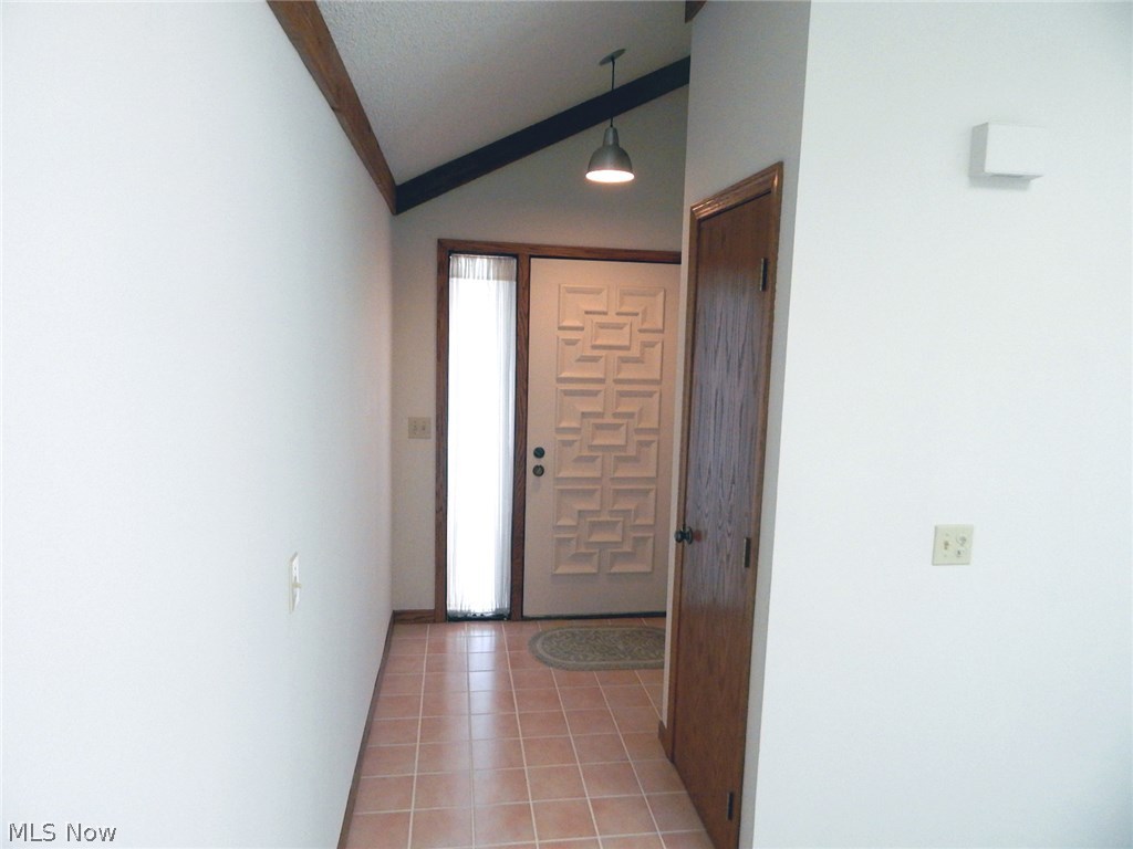 Pinewood Condo - Residential