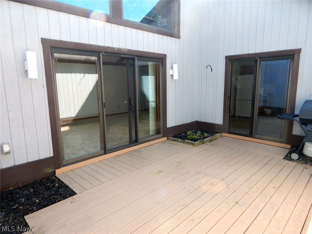 Pinewood Condo - Residential