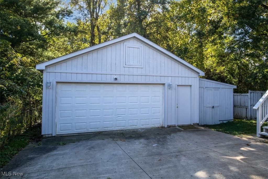 Photo of 1244 Florida Avenue, Akron, OH 44314 (MLS # 5177584)