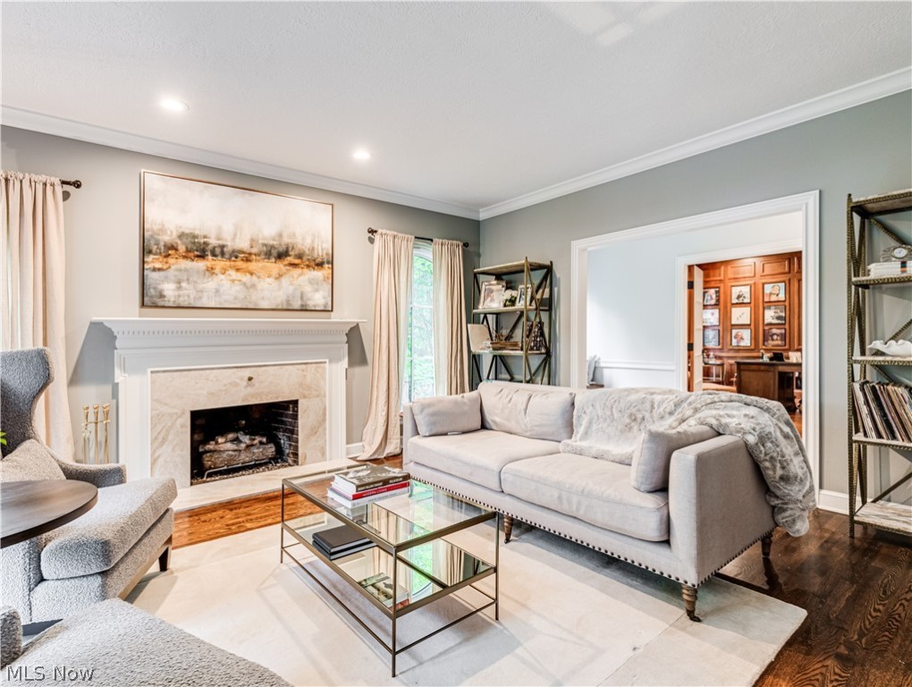 Crystal Shores - Residential