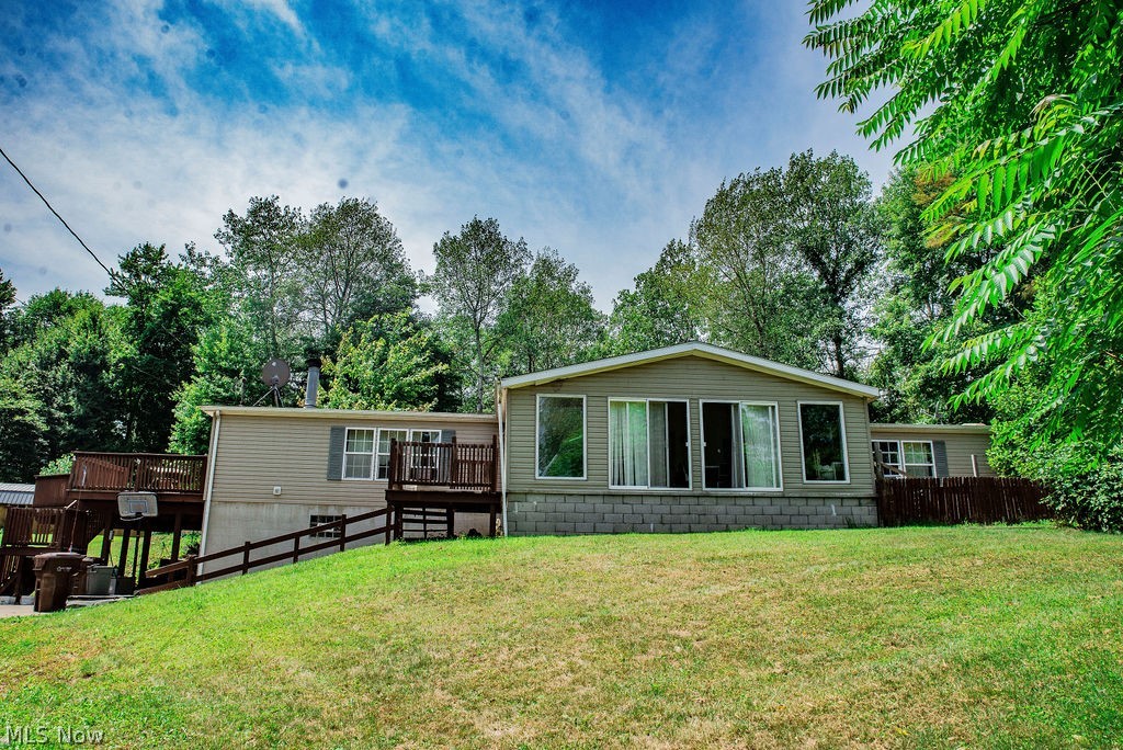 Photo 1 of 26 — 6534 Mottice Drive SE, Waynesburg, OH 44688