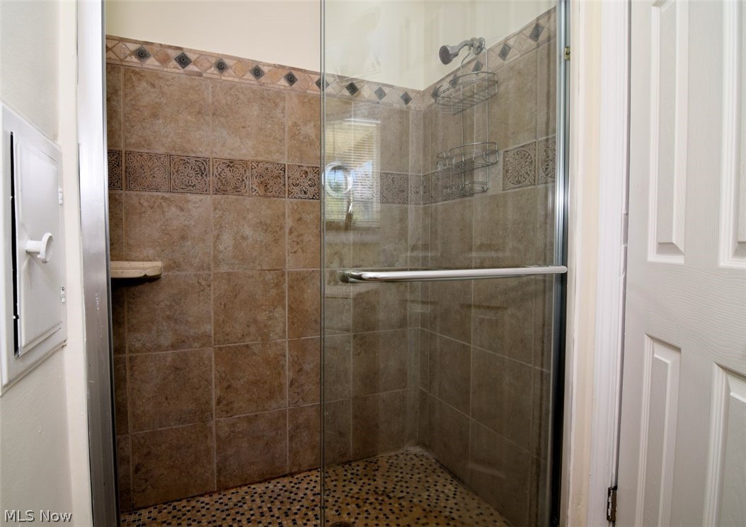 Frederick W Blatzs Pkwy Al - Residential