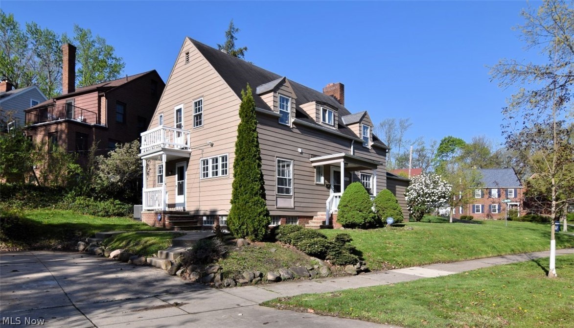 Frederick W Blatzs Pkwy Al - Residential