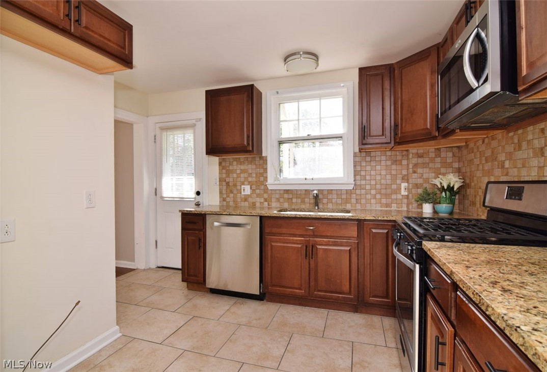 Frederick W Blatzs Pkwy Al - Residential