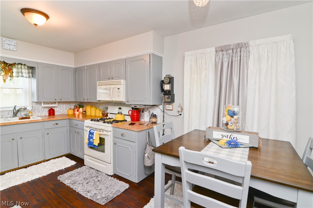 Meadowbrook Vill - Residential