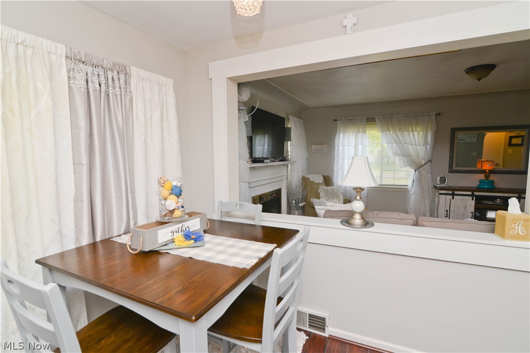 Meadowbrook Vill - Residential