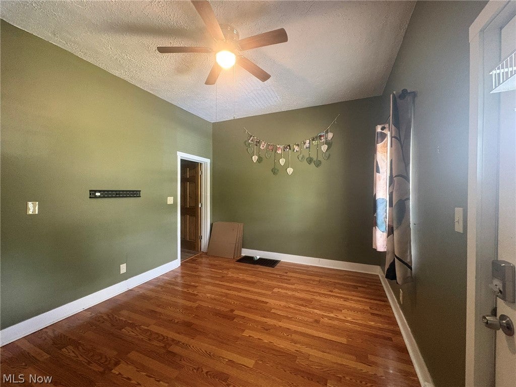 Photo of 821 Goddard Avenue, Zanesville, OH 43701 (MLS # 5219926)