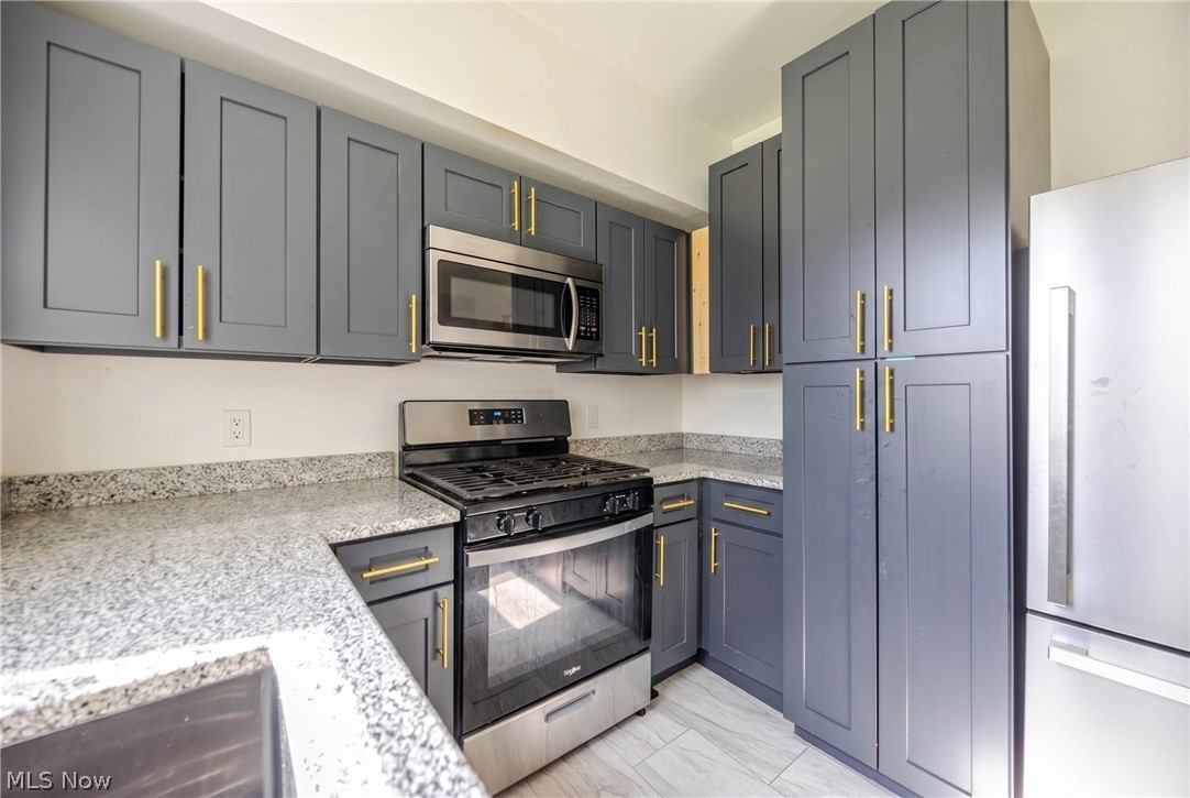 College Park 02/T A Mccaslin - Residential Income