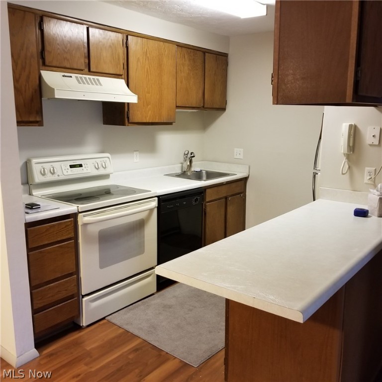 Fairway 12 Condo - Residential